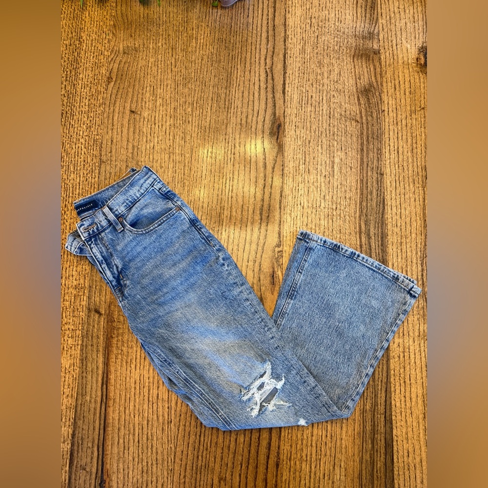 Aeropostale Light Blue Distressed Women Jeans